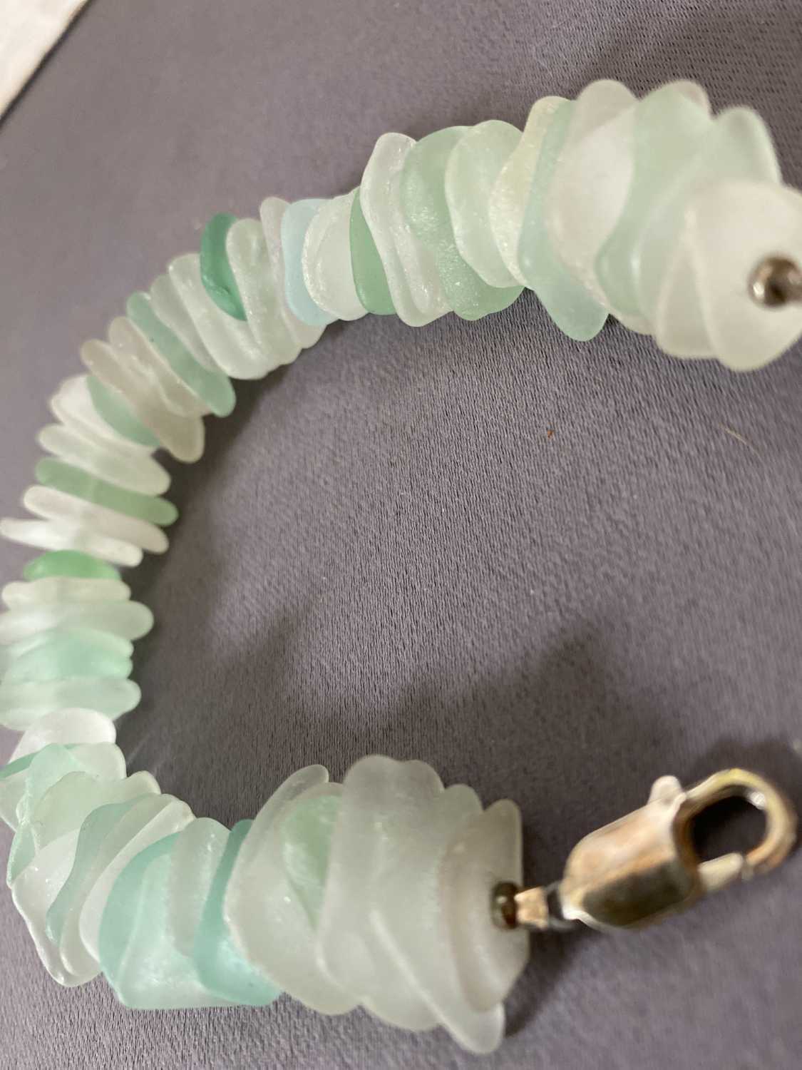 Multi-Colored Sea Glass Bracelet – The Bird Nest Gallery & Salon
